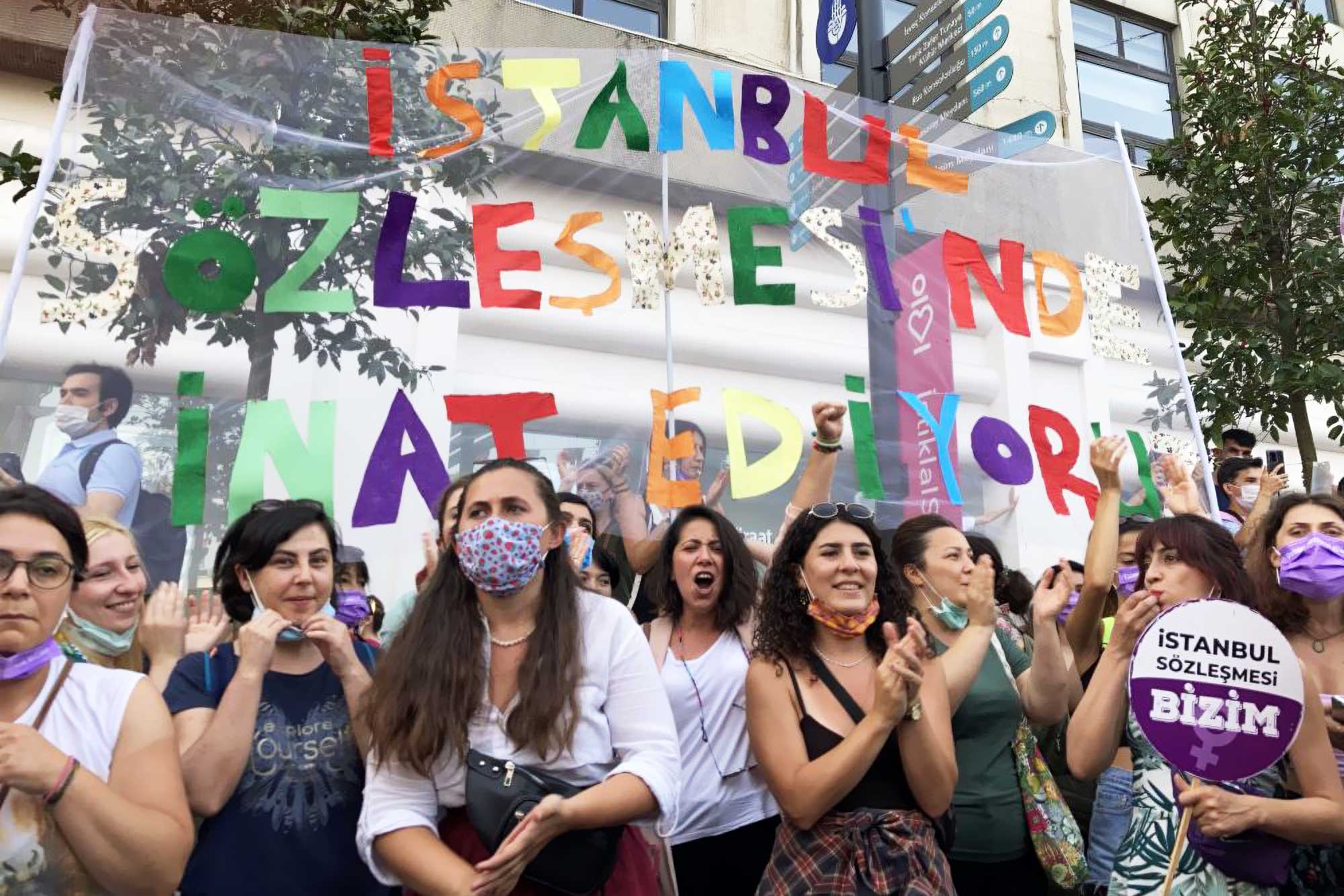 Women protesting against Turkey’s withdrawal from the İstanbul Convention on 2 July 2021. © Evrim Kepenek