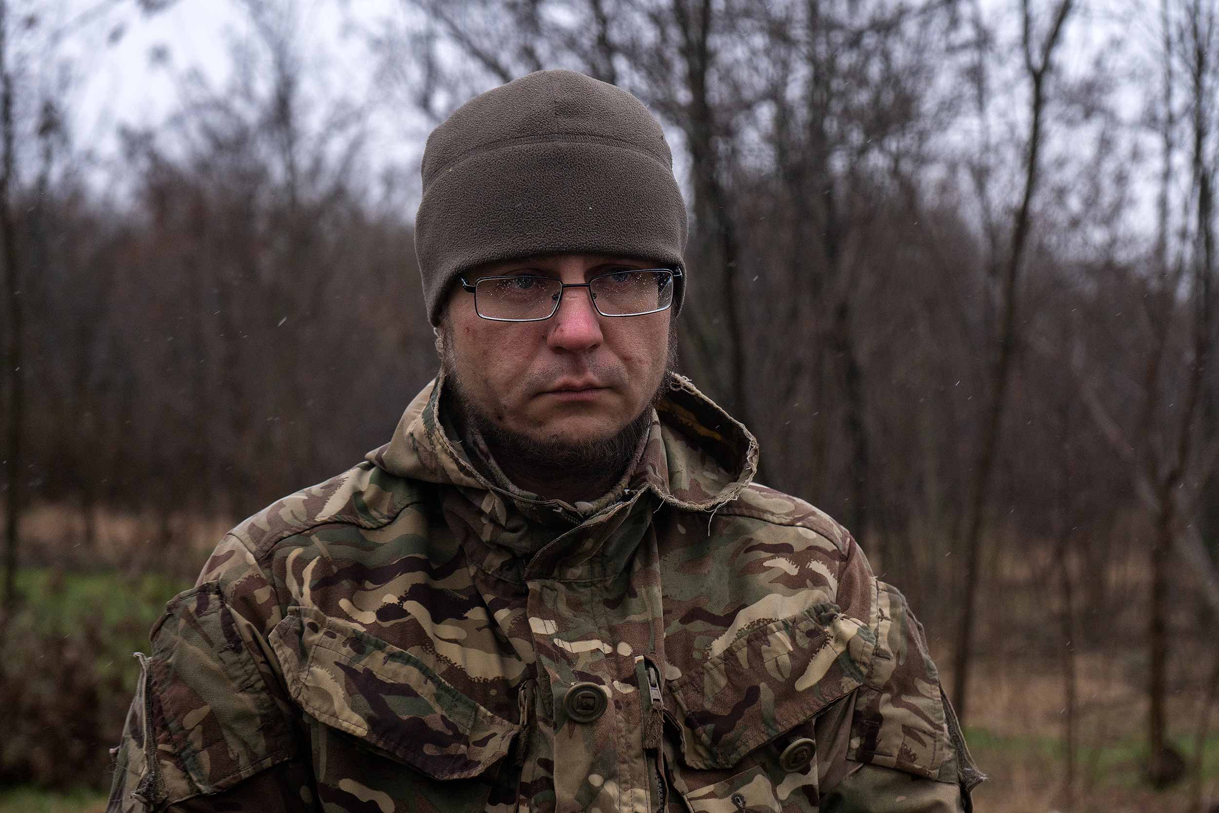 Anton, a serviceman in his 30s, has been in the Ukrainian Armed Forces for a decade. He joined the J9 group in May 2022. Since then, he has exhumed 403 bodies of fallen soldiers. © Ihor Tambiiev